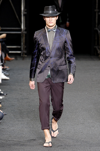 Louis Vuitton / - 2010